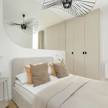 Appartamento Beige Z Klimatyzacja I Dostepem Do Basenu Zewnetrznego By Renters Sianozety