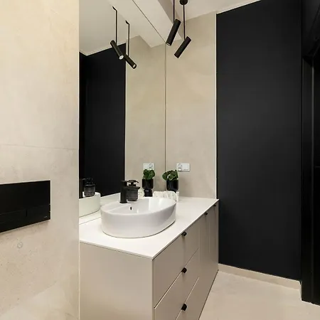 Appartamento Beige Z Klimatyzacja I Dostepem Do Basenu Zewnetrznego By Renters Sianozety